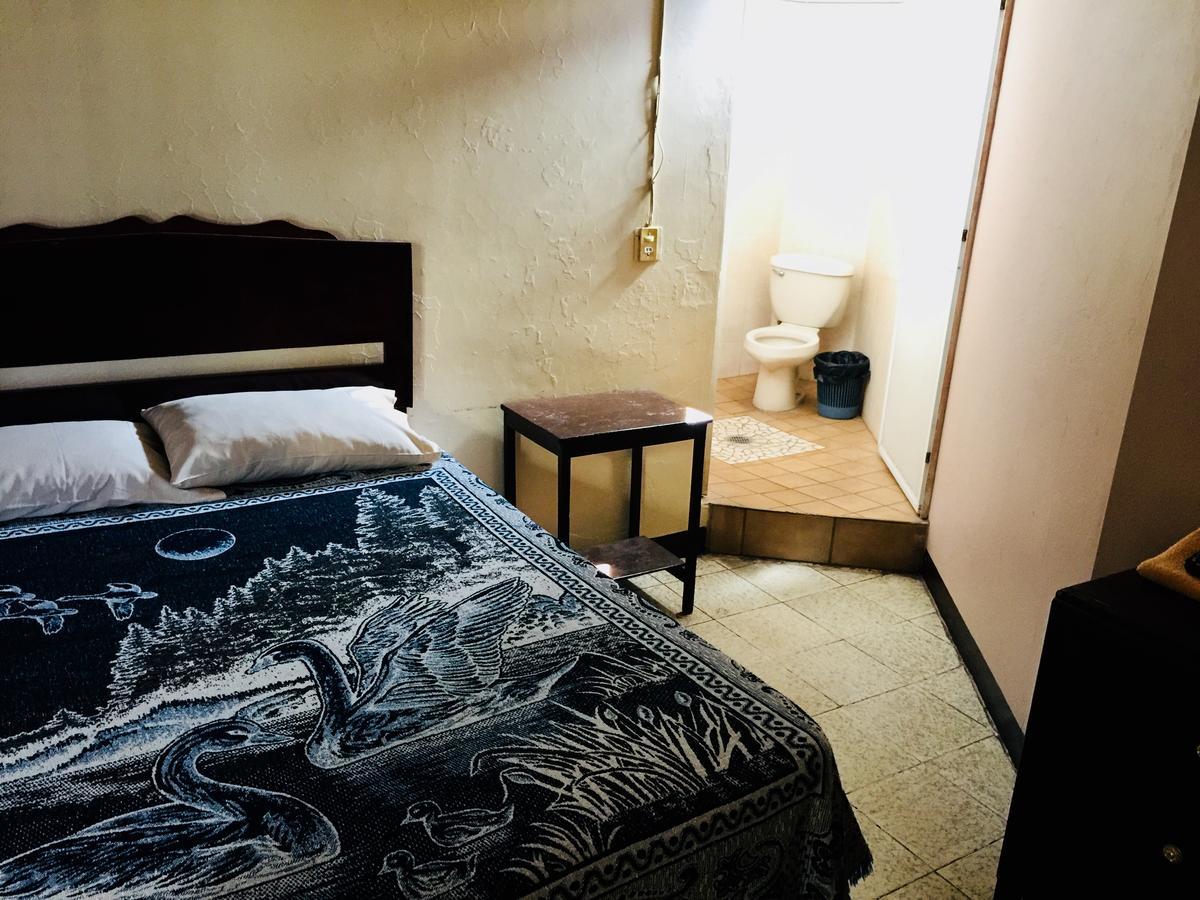 Hotel Emil Текила Экстерьер фото
